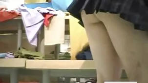 Una hermosa perra desarrolló un burro con la mano y se videos sexso casero entregó a los amantes para orinar en el ano