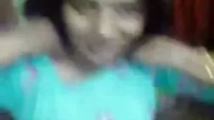 Negro se folla a una rubia xxx pornocasero con un enorme beso en el pene, eyacula en su coño y luego en su cara