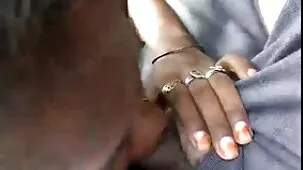 Follando con una hermosa videos pornos caseros reales gratis chica asiática para la entrega de pizza.