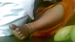 Chica tensa cachonda en camiseta quería sexo anal duro pornocasero xxx después del entrenamiento