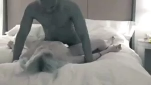 Chicas hermosas y apretadas divirtiéndose con un compañero de videos caseros adultos gratis entrenamiento
