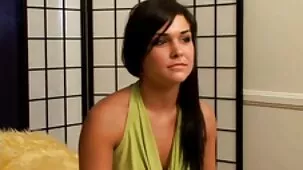 Unos trios caseros xxx videos minutos de masaje para muñecas Zoe, y la mujer está lista para cualquier cosa
