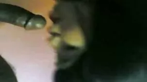 Administrador de albergue calienta a dos turistas con video sexso casero sexo
