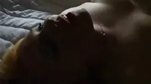 rubia con trenza larga se rinde a un amigo en un ver videos xxx porno caseros burro