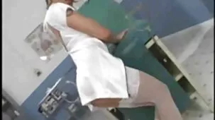 Sky Blue comenzó a prepararse para videos caseros hd xxx el Año Nuevo fumando