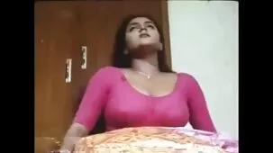 Dos MILFS hambrientas con sexo casero xxx videos grandes tetas se topan con un pene joven