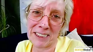 Parodia porno de la hija de un comerciante orgias casero que ama el anal y los pasteles con relleno