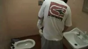 tres miembros grandes besan todos los agujeros en la garganta medias videos xxx caseros de maduras rubias