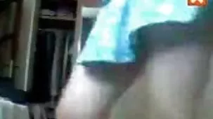 hermosa chica de pelo oscuro en medias xxx reales gratis negras da a perforar su culo amigo maduro