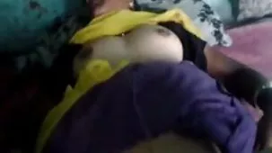 Vecino bombeado beso duro pirno cacero morena esbelta en la cocina