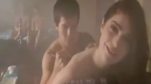 Después de la cena, la pareja tuvo relaciones videospornos caseros chilenos sexuales con un invitado