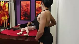 Sexo anal pornos gratis videos caseros de calidad con una chica esbelta de tetas naturales