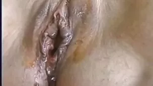 Estudiante pelirroja mulata de tetas naturales videos porno gratis caseros reales seduce a la profesora en su oficina