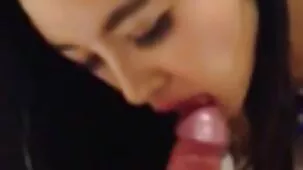 esposa muestra su culo y engaña a su marido videos caseros españolas follando con otro
