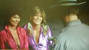 Cuando el marido se aburre, sexo gratis casero trios Katana Kombat funciona desde la izquierda