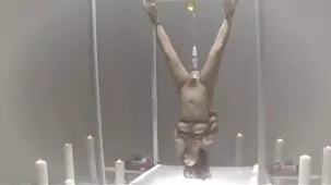 Mamá xxx gratis real con un hermoso botín cedió al coño e hizo una mamada genial