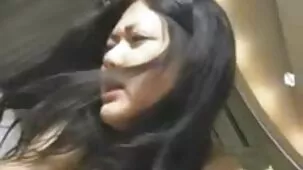 Madre pervertida xxx videos amateur caseros comparte a su novio con su hija