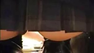 Hombre lame el culo de videos caseros xxx reales cutie y lo fríe en el ano