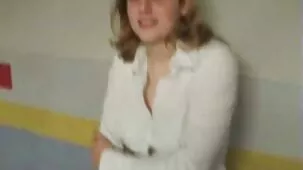 Eliza Ibarra ver videos de porno gratis caseros besó en la espalda al abogado de su madre