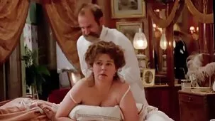 Puta madura con tetas de silicona disfruta video casero xxx de la BBC