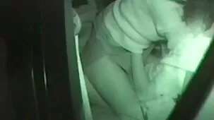 mamá con grandes besos le pidió a su hija que la ayudara con el videos caseros gratis de mujeres placer de su hijo