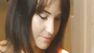 Dao dildo-Estudiante ruso casero video xxx no le deja acumular polvo