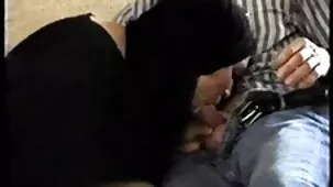 Beso Beso polla grande en videos de xxx caseros el baño miga juguetona con buenas tetas